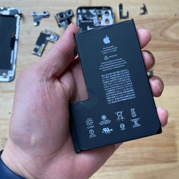 iPhone battery replacement 01
