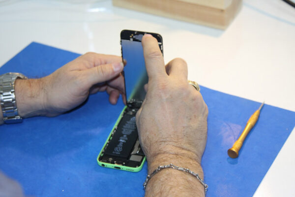 Repair Iphone Screen